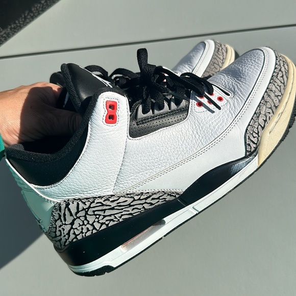 Jordan. Retro 3 InfaRed - Picture 3 of 4